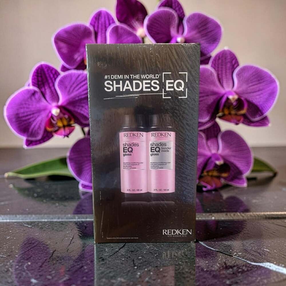 REDKEN Shades EQ Gloss and Cream Swatch Book Swatchbook